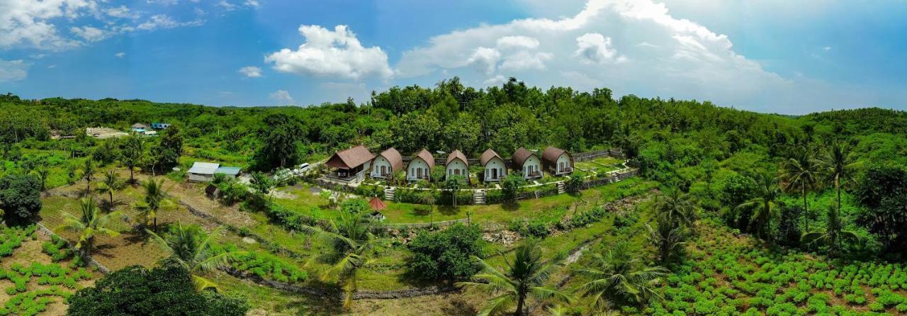 Sebrang Hills Bungalow Toyapakeh Eksteriør billede